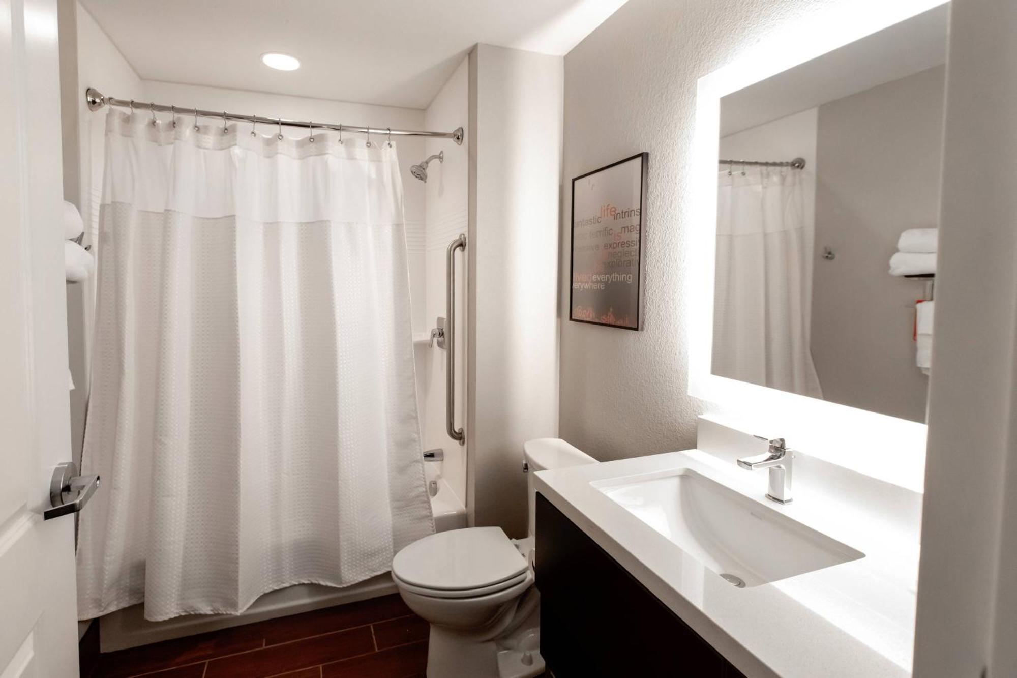 Towneplace Suites By Marriott Louisville Airport מראה חיצוני תמונה